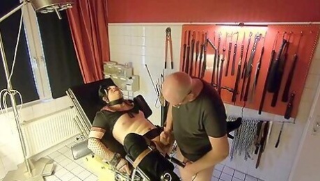 Kittybdsmsub Getting Anal Vibed While Tied On Gyno Chair