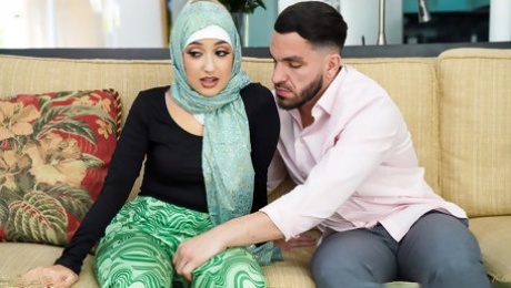 Video  Hot hijab porno with Vivianne DeSilva and Violet Gems